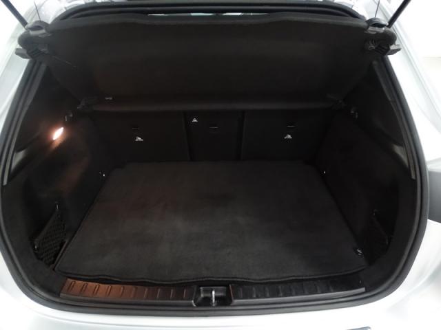 Mercedes Benz Gla image 5