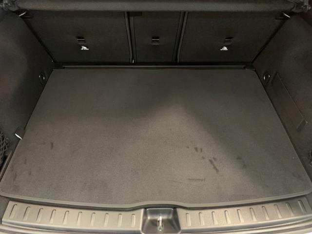 Mercedes Benz Gla image 4