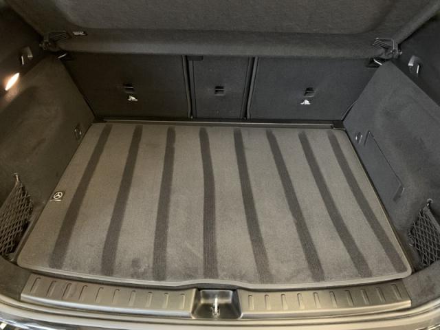 Mercedes Benz Gla image 2