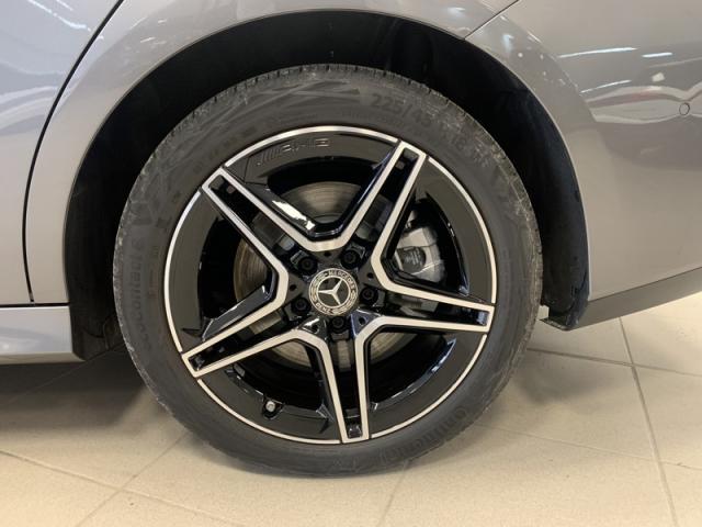 Mercedes Benz Cla image 7