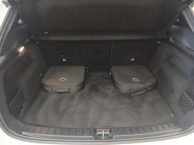 Mercedes Benz Gla image 6