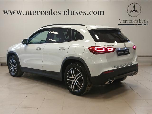 Mercedes Benz Gla image 8