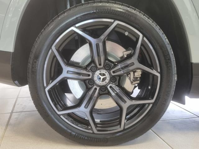 Mercedes Benz Glb image 5