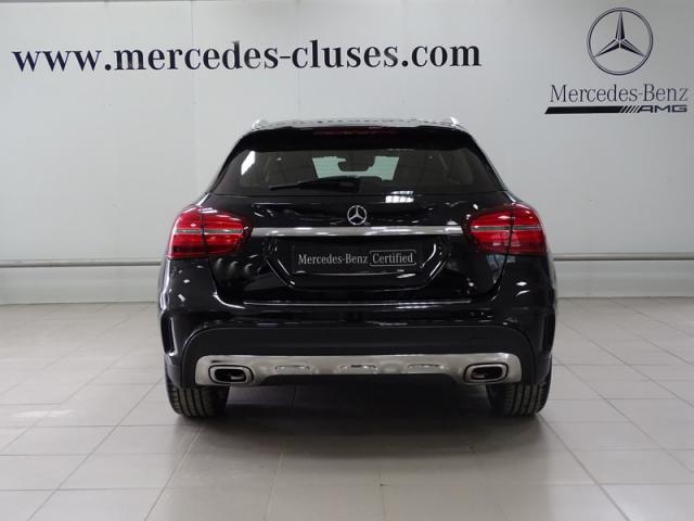 Mercedes Benz Gla image 1