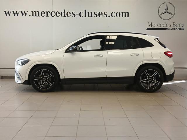 Mercedes Benz Gla image 1