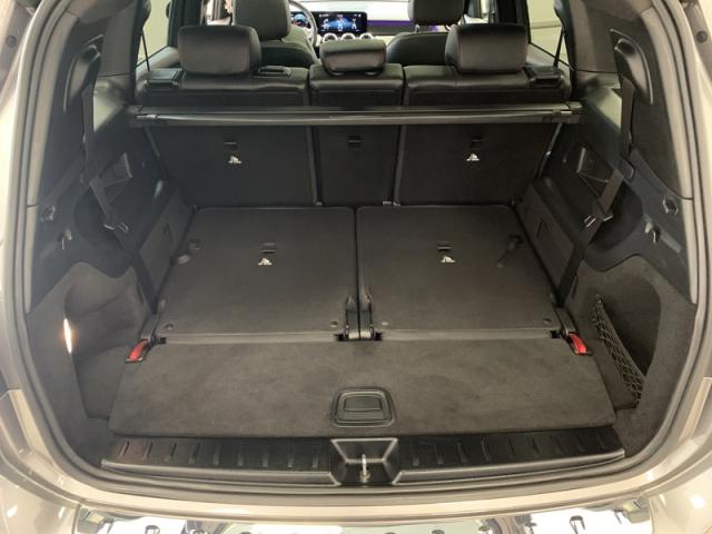 Mercedes Benz Glb image 2