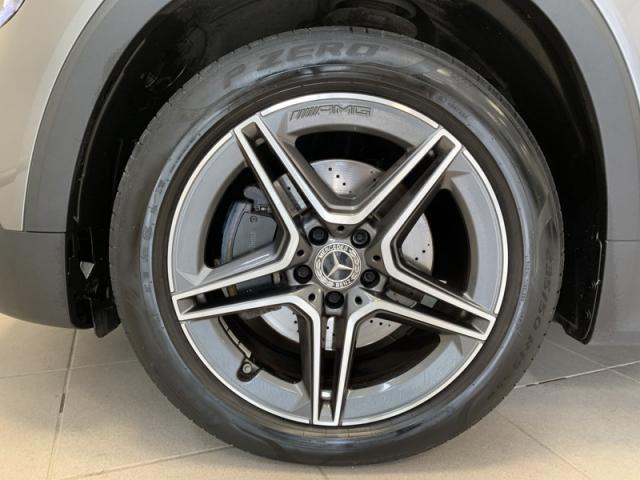 Mercedes Benz Glb image 9