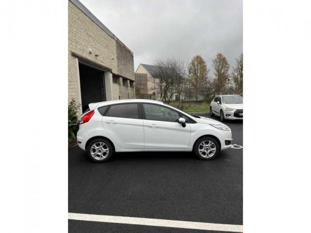 Ford Fiesta image 4