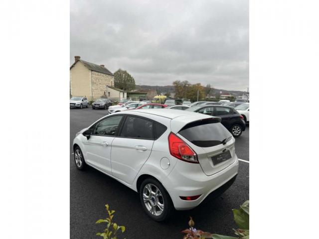 Ford Fiesta image 9