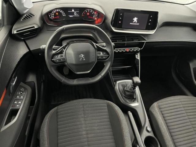 Peugeot 208 image 5