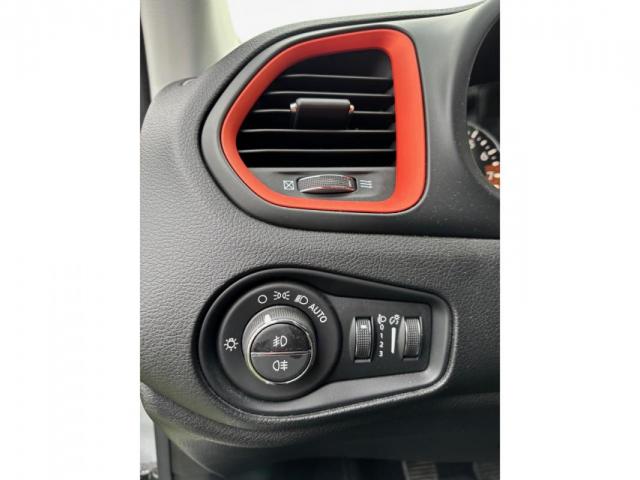 Jeep Renegade image 1