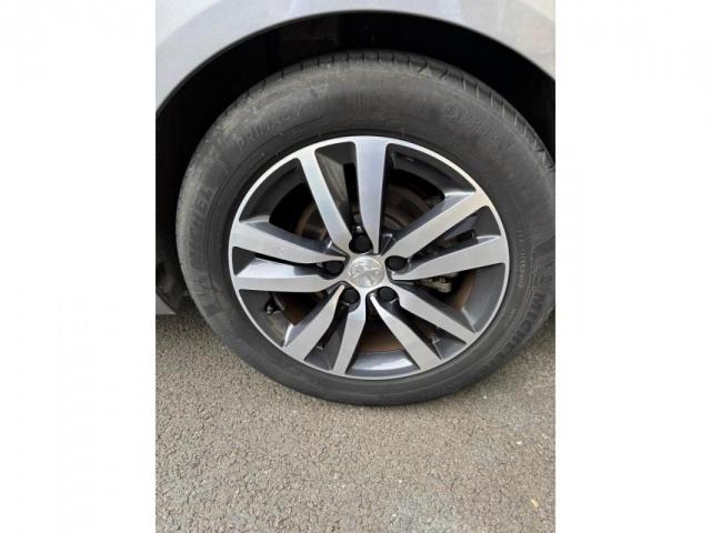 Peugeot 308 image 6