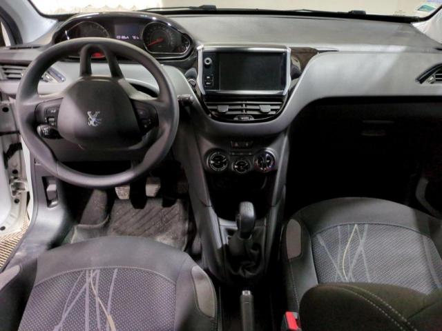Peugeot 208 image 3