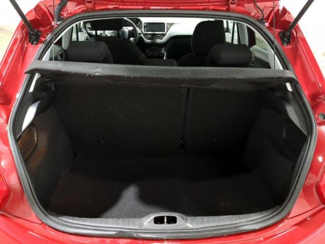 Peugeot 208 image 7