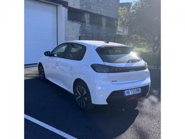 Peugeot 208 image 2