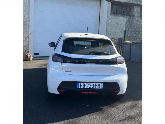 Peugeot 208 image 3
