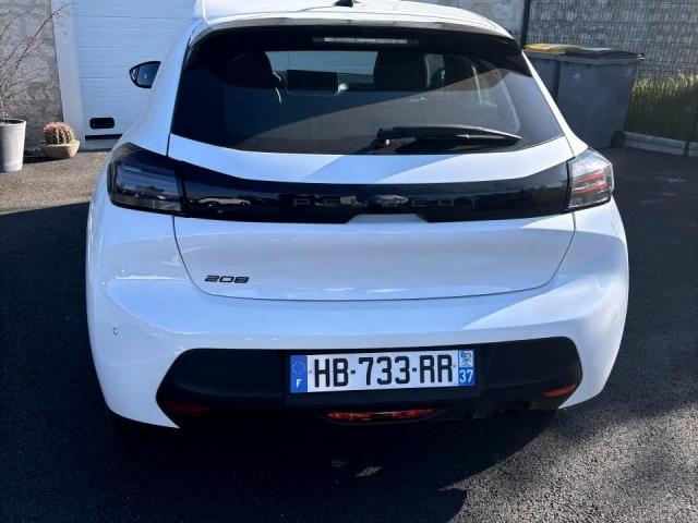 Peugeot 208 image 1
