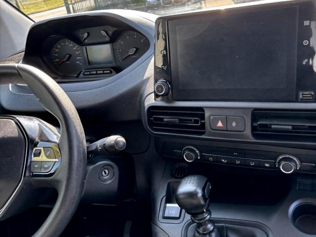 Peugeot Partner image 1