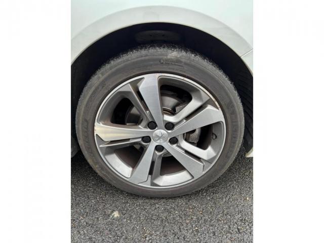 Peugeot 308 image 6