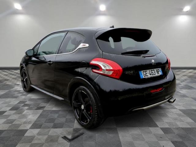 Peugeot 208 image 1