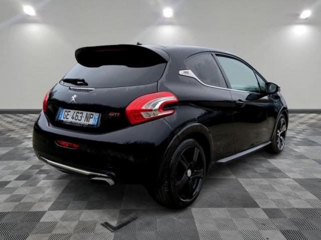 Peugeot 208 image 4