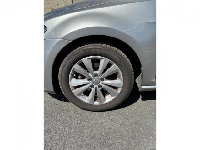 Volkswagen Golf image 1