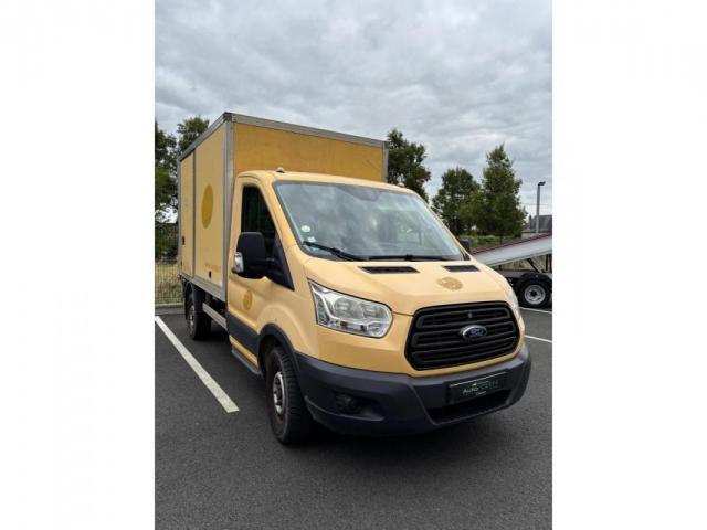 Ford Transit image 9