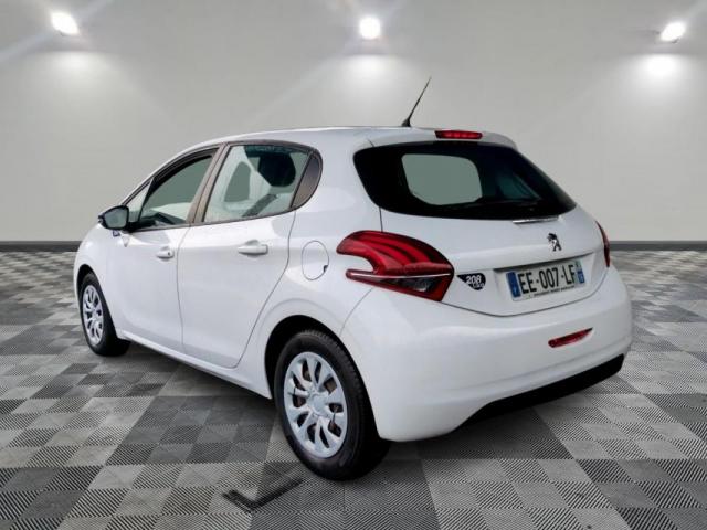 Peugeot 208 image 4