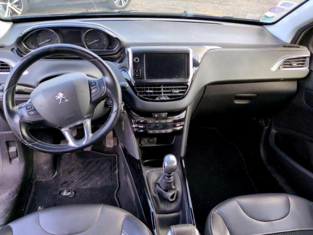 Peugeot 2008 image 5