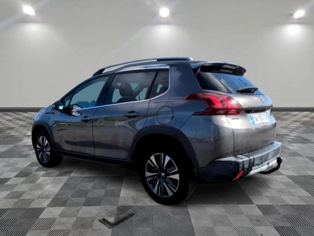 Peugeot 2008 image 6