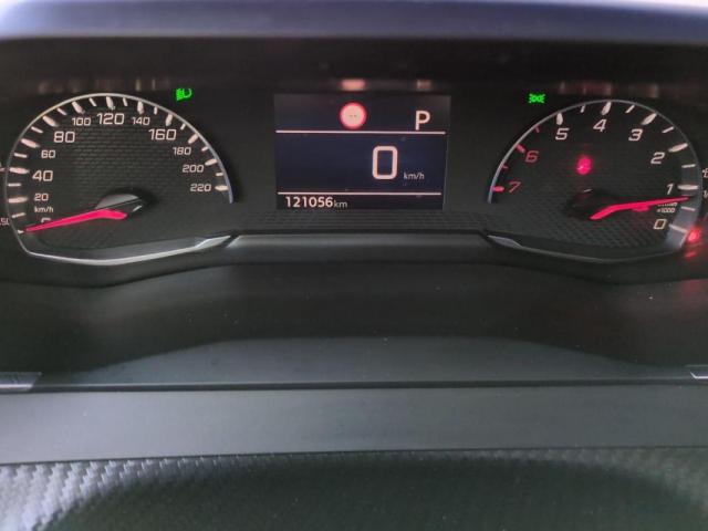 Peugeot 2008 image 6