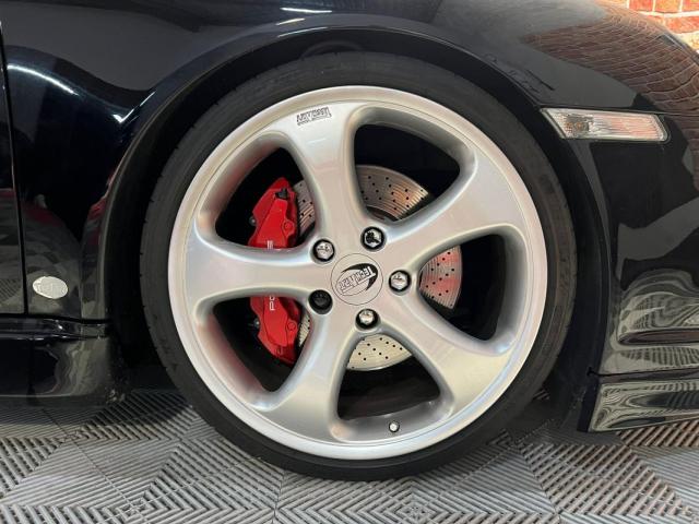 Porsche 911 image 2