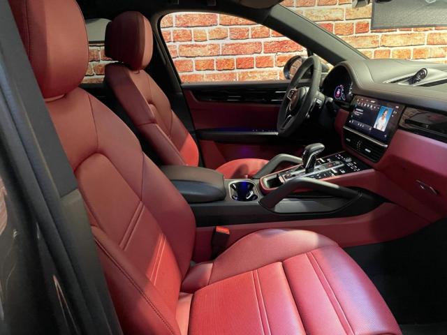 Porsche Cayenne Coupé image 7