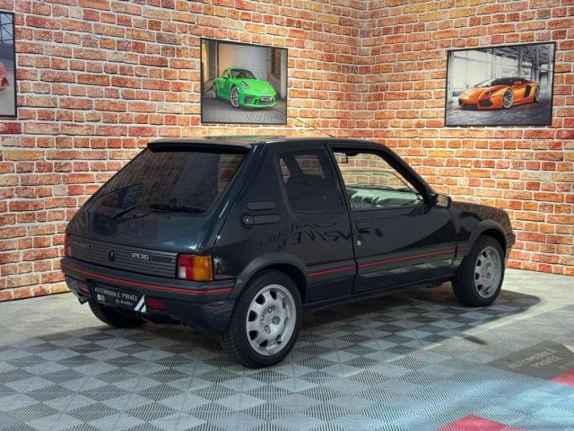 Peugeot 205 image 7