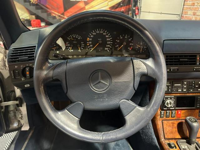 Mercedes Benz Sl 280 image 9
