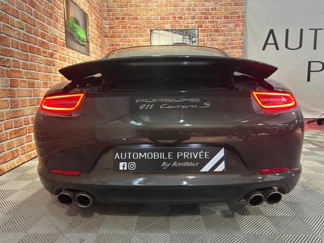 Porsche 911 image 8