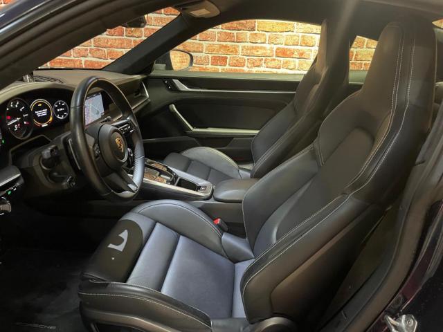 Porsche 911 image 6