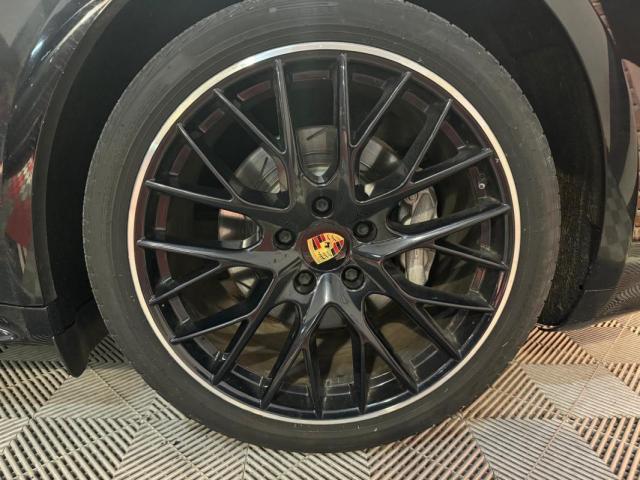 Porsche Panamera image 1