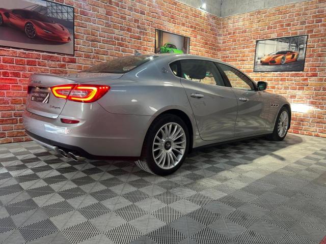 Maserati Quattroporte image 5