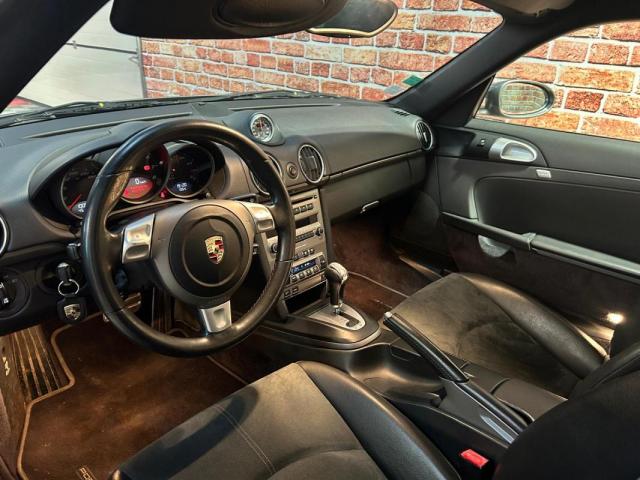 Porsche Cayman image 4