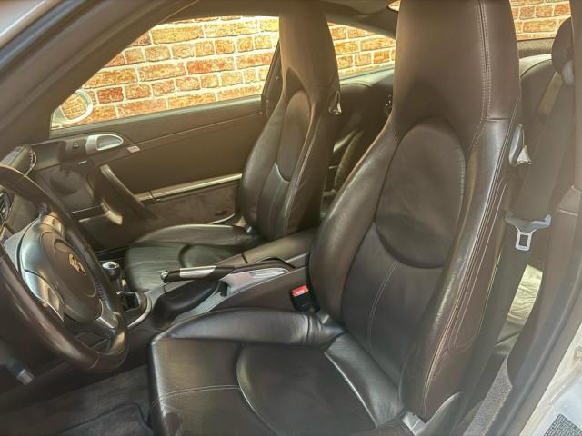 Porsche 911 image 3