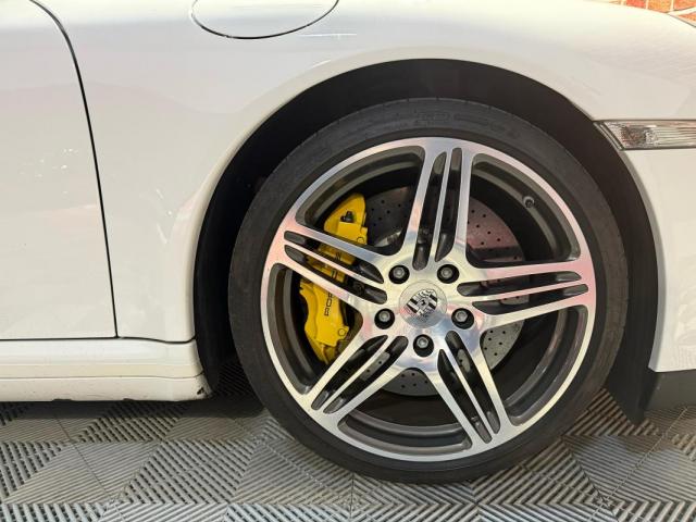 Porsche 911 image 8