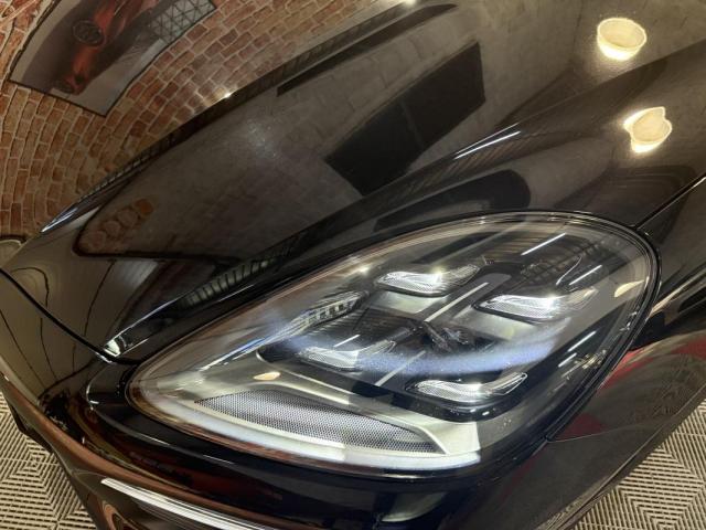 Porsche Cayenne Coupé image 9