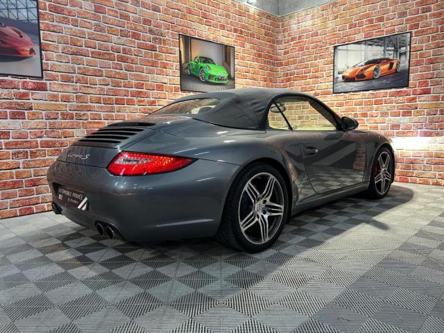 Porsche 911 image 6