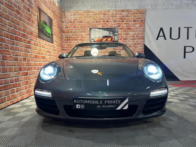 Porsche 911 image 2