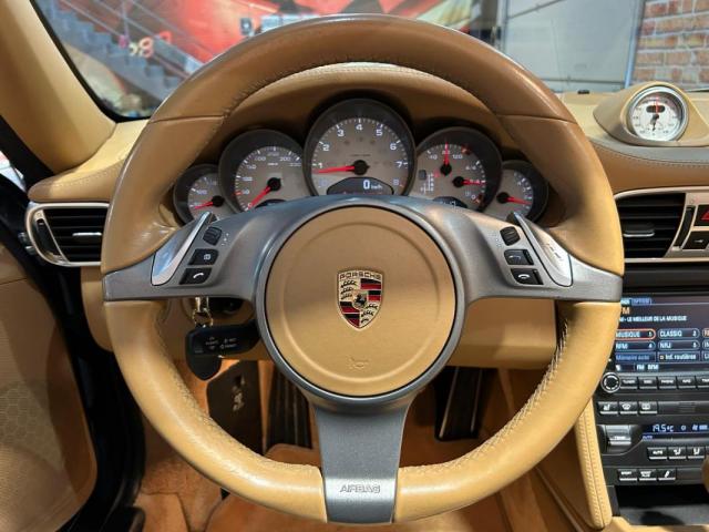 Porsche 911 image 3