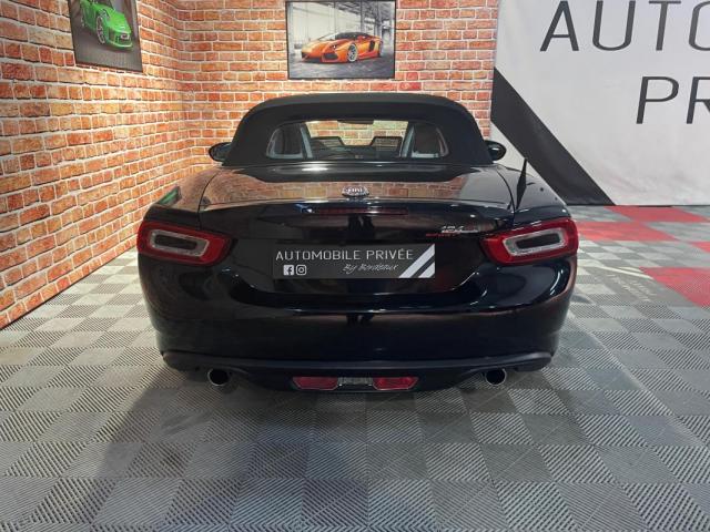 Fiat 124 Spider image 9