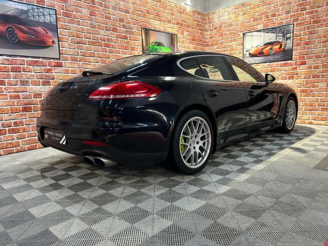 Porsche Panamera image 9