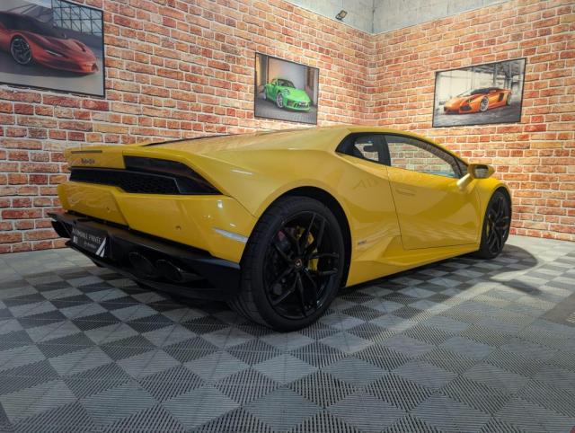 Lamborghini Huracán image 2