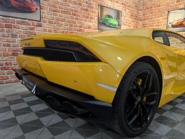 Lamborghini Huracán image 3